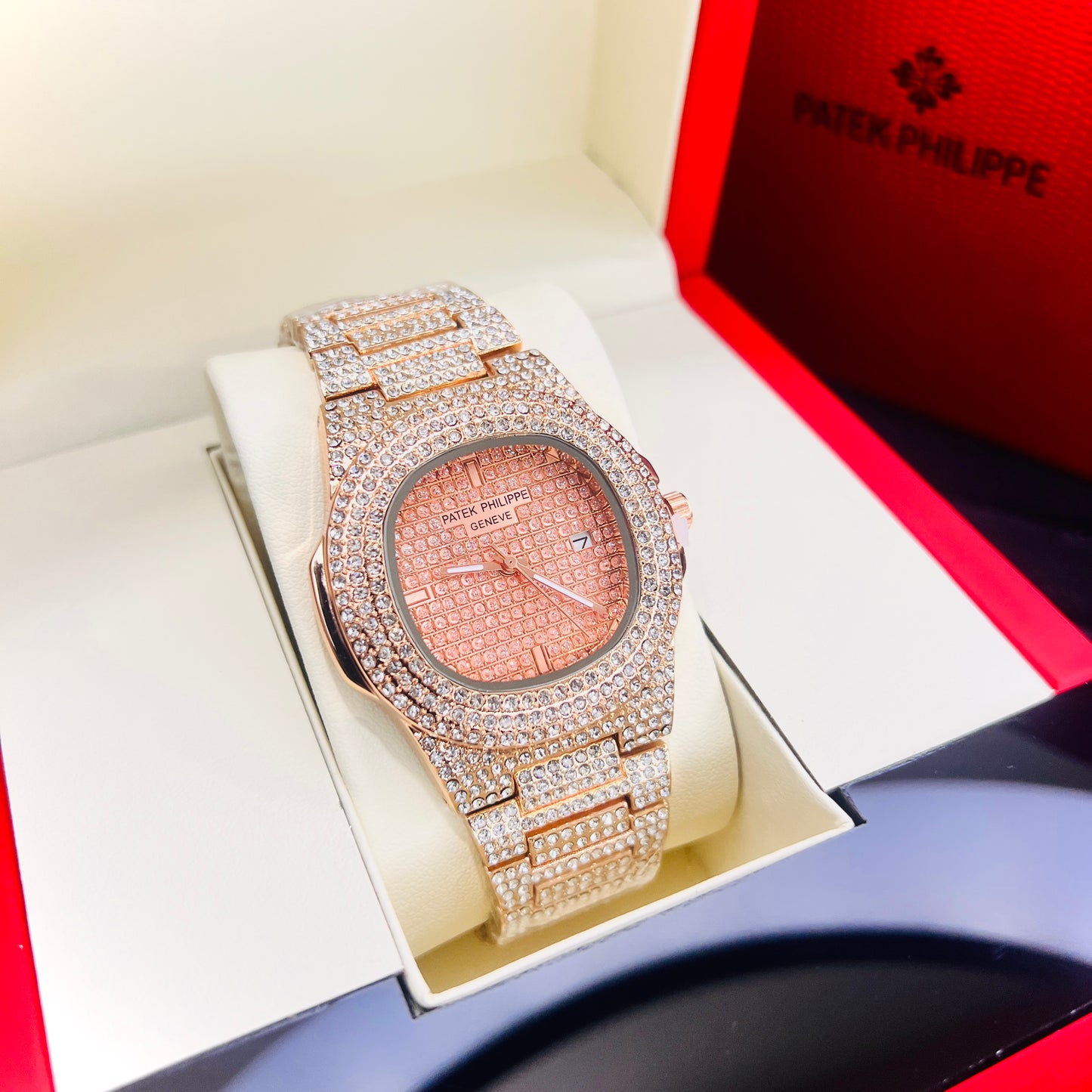 Patek Philippe – Nautilus - Rose Rose - Iced Out