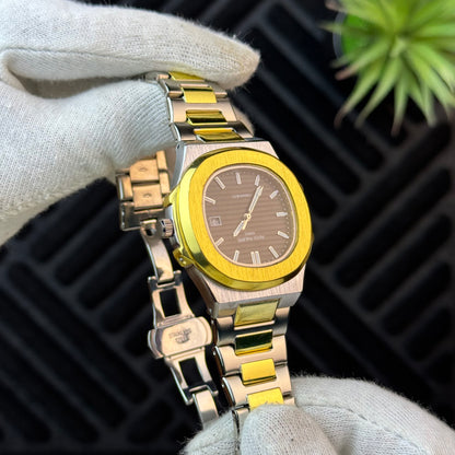 Patek Philippe – Nautilus - Two Tone gray