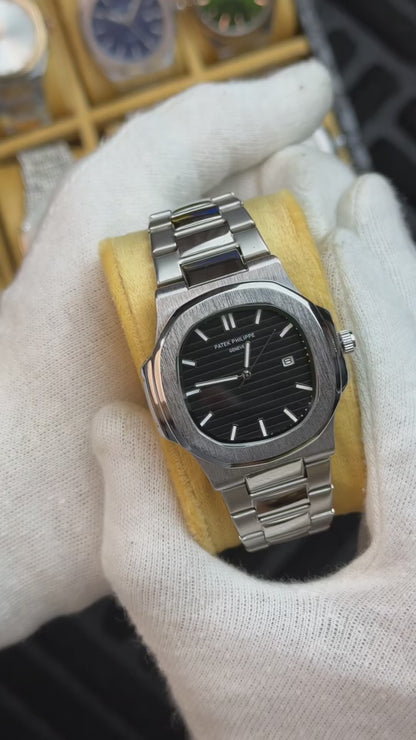 Patek Philippe – Nautilus - Black
